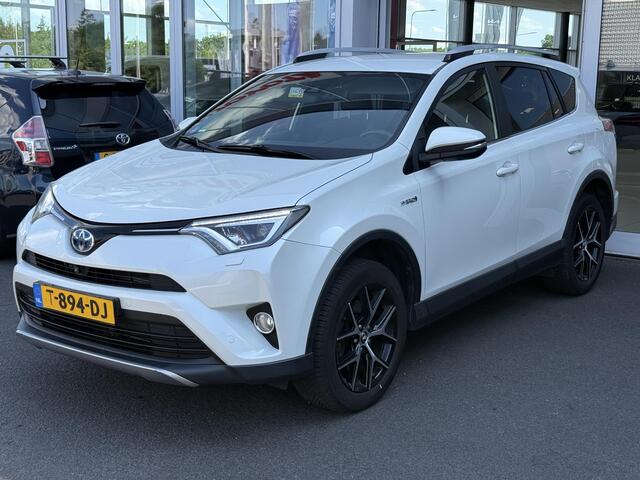 Toyota RAV4 2.5 Hybrid AWD Style | Trekhaak | All-season | Dodehoeksensor | Elektrische bestuurdersstoel |