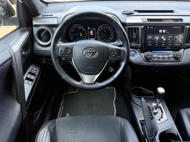 Toyota RAV4 2.5 Hybrid AWD Style | Trekhaak | All-season | Dodehoeksensor | Elektrische bestuurdersstoel |