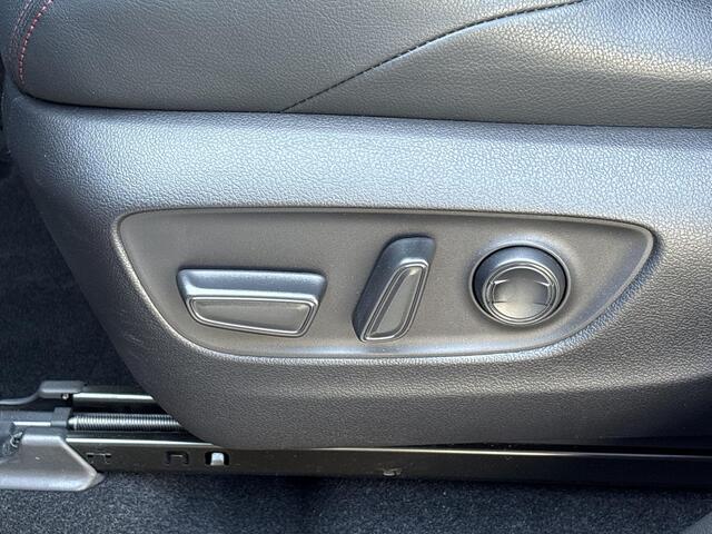 Toyota RAV4 2.5 Plug-in Hybrid AWD Bi-Tone Plus **STOELVENTILATIE/ DODEHOEK DETECTIE/ 360 CAMERA**