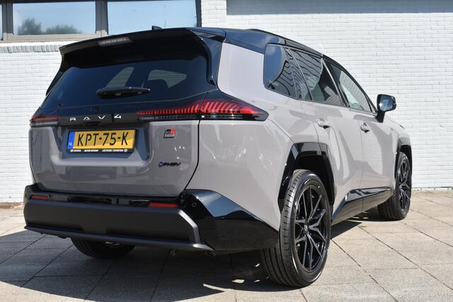 Toyota RAV4 2.5 Plug-in Hybrid AWD 300 GR Sport Automaat 309pk | JBL | Schuif / kantel dak | Stoelverwarming | PDC | BSM | Demonstratieauto, wordt mee gereden