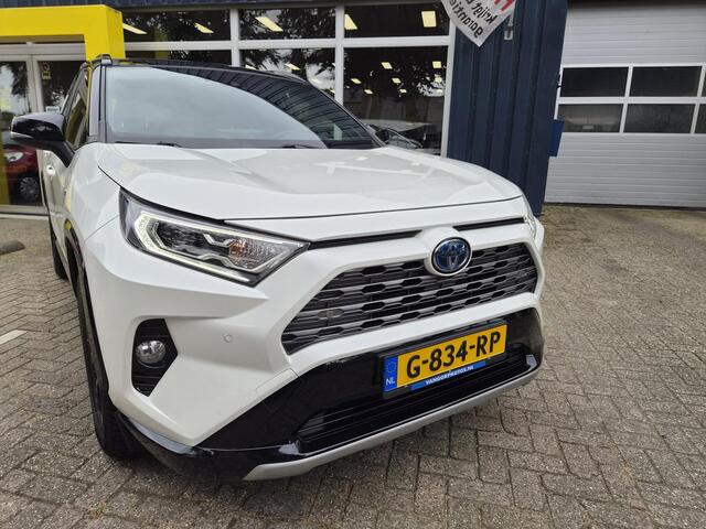 Toyota RAV4 2.5 Hybrid Bi-Tone Pano All-in prijs!