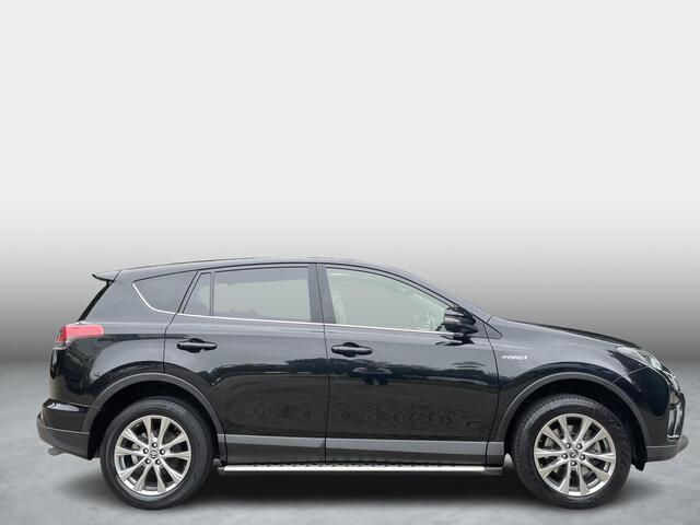 Toyota RAV4 2.5 Hybrid Executive | Panorama dak | Dodehoek detectie | 360° camera | Trekhaak| Adaptive cruise control | Keyless entry | Lederen bekleding | Voorstoelen verwarmd | Parkeersensoren |