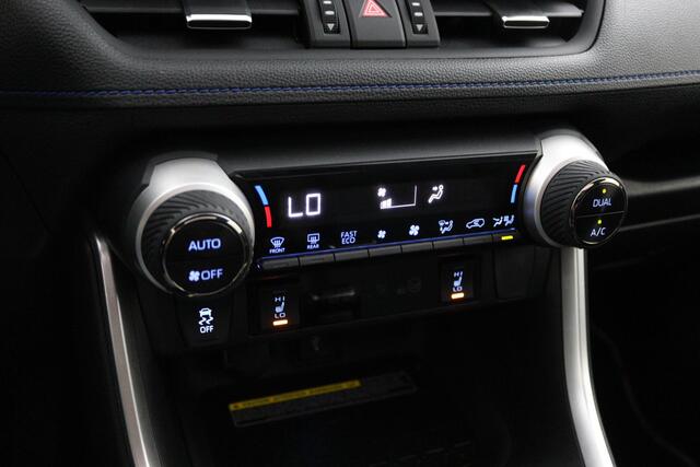 Toyota RAV4 2.5 Hybrid AWD Executive | 360 graden camera | 1650kg trekgewicht | Electrisch panoramadak |