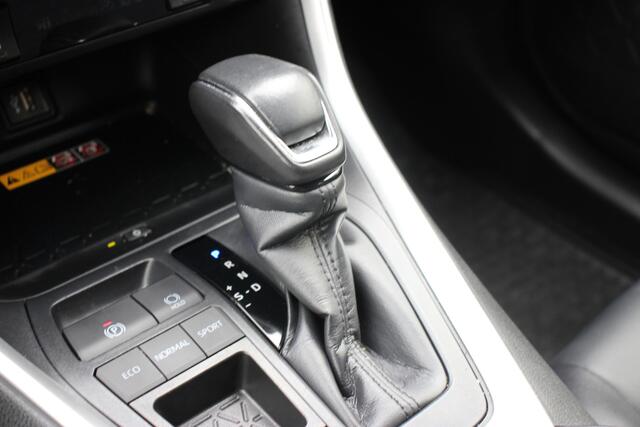 Toyota RAV4 2.5 Hybrid Style Automaat | Elek. achterklep | Elek. stoel | Blindspot |