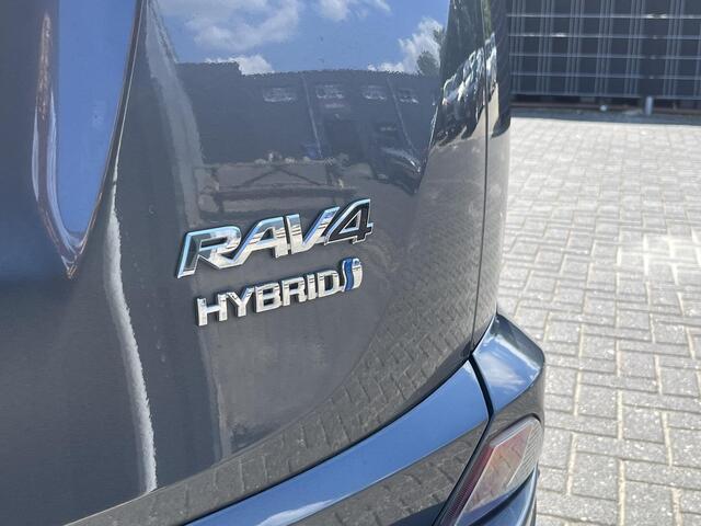 Toyota RAV4 2.5 Hybrid AWD Executive Business