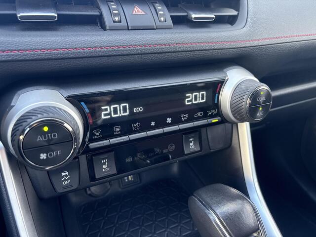 Toyota RAV4 2.5 Plug-in Hybrid AWD Style **TREKHAAK/ PARKEERSENSOREN/ STOELVERWARMING**