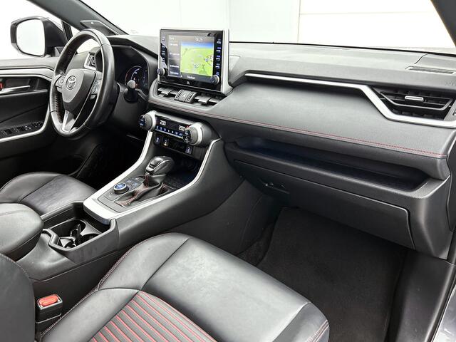 Toyota RAV4 2.5 Plug-in Hybrid AWD Style | Trekhaak afneembaar - 1500KG trekgewicht | JBL | dodehoek detectie | Stoel+stuurverwarming | Parkeersensoren voor+achter | Elektrische achterklep |