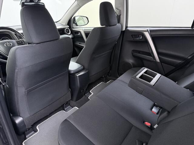 Toyota RAV4 2.5 Hybrid 197PK Automaat Adap.Cruise Camera Stoelverwarming Navi Ecc Bluetooth Style Elek.Achterklep Regen-Lichtsensor Lane Assist Privacy Glas Lmv Pdc Isofix
