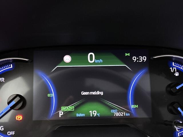 Toyota RAV4 2.5 Hybrid Dynamic | BTW voertuig | Panoramadak | Trekhaak | Elektrische achterklep | Navigatie | Apple CarPlay/Android Auto | Climate Control |