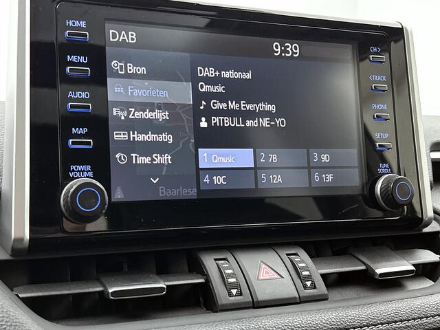 Toyota RAV4 2.5 Hybrid Dynamic | BTW voertuig | Panoramadak | Trekhaak | Elektrische achterklep | Navigatie | Apple CarPlay/Android Auto | Climate Control |