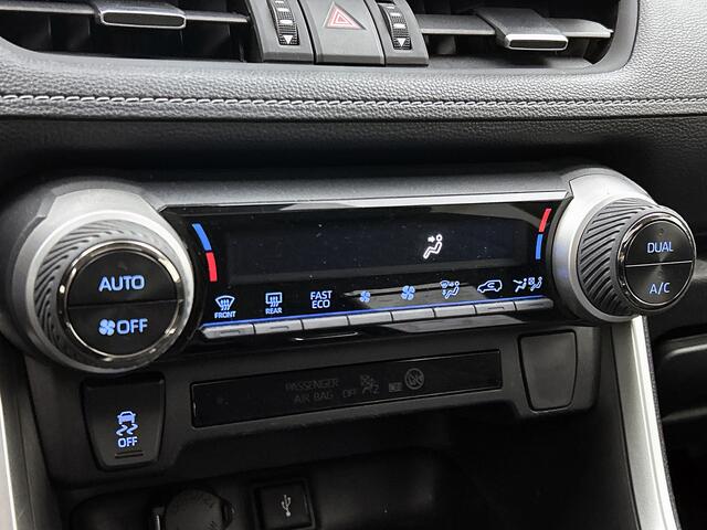 Toyota RAV4 2.5 Hybrid Dynamic | BTW voertuig | Panoramadak | Trekhaak | Elektrische achterklep | Navigatie | Apple CarPlay/Android Auto | Climate Control |