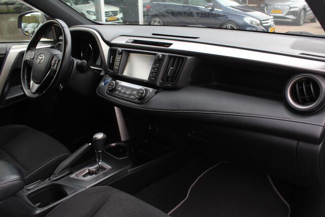 Toyota RAV4 2.5 Hybrid Black Edition / Panoramadak / Camera / Half Leder / Keyless / 18'' / Navigatie / Stoelverwarming / DAB / ACC