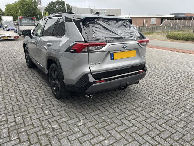 Toyota RAV4 2.5 Hybrid Bi-Tone