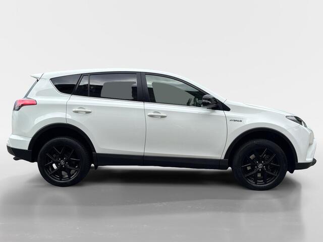 Toyota RAV4 2.5 Hybrid AWD Dynamic | Trekhaak | Camera | All Season | Navi | Garantie |