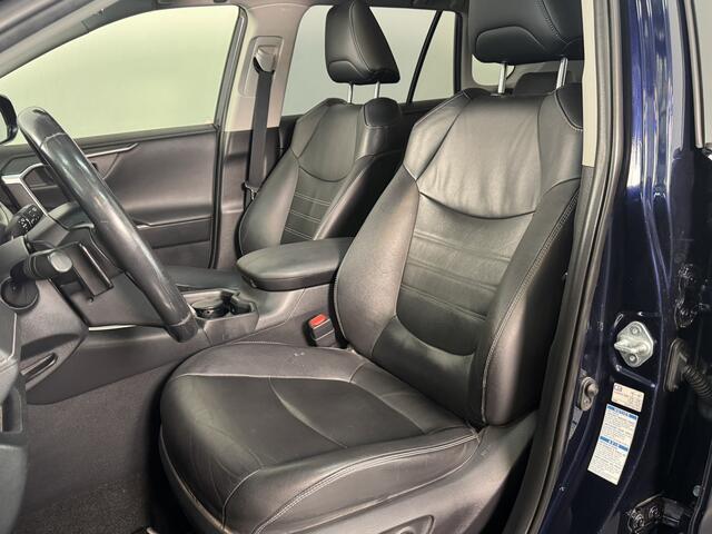 Toyota RAV4 2.5 Hybrid AWD Executive | Schuif-kanteldak | JBL Audio | Trekhaak | Lederen bekleding |