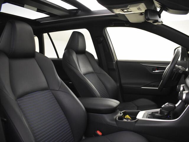 Toyota RAV4 2.5 Hybrid Bi-Tone | Schuif/kanteldak | Trekhaak | JBL |