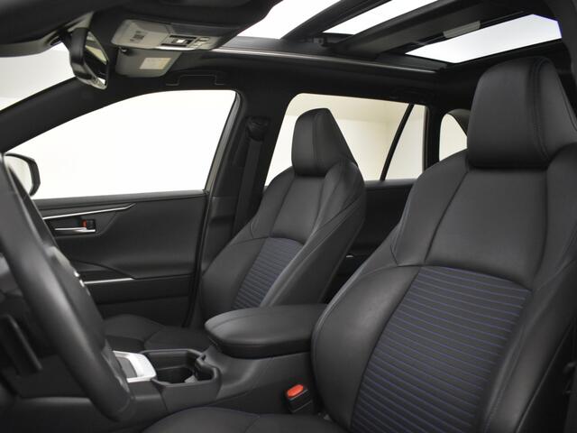 Toyota RAV4 2.5 Hybrid Bi-Tone | Schuif/kanteldak | Trekhaak | JBL |