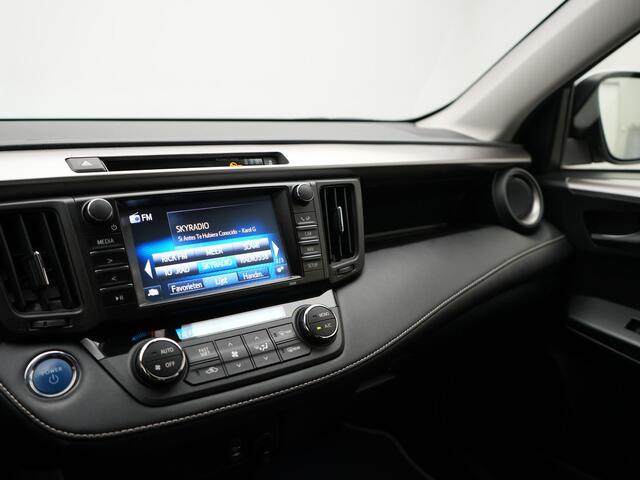 Toyota RAV4 2.5 Hybrid Dynamic | Parkeersensoren V+A | Navigatie | Elek Achterklep | reco aangemeld 22-8