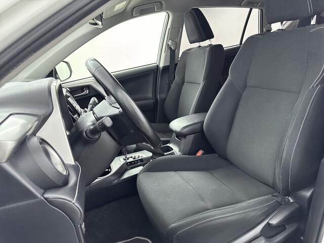 Toyota RAV4 2.5 Hybrid Dynamic Plus | Parkeersensoren V+A | Elek Achterklep | Stoelverwarming |
