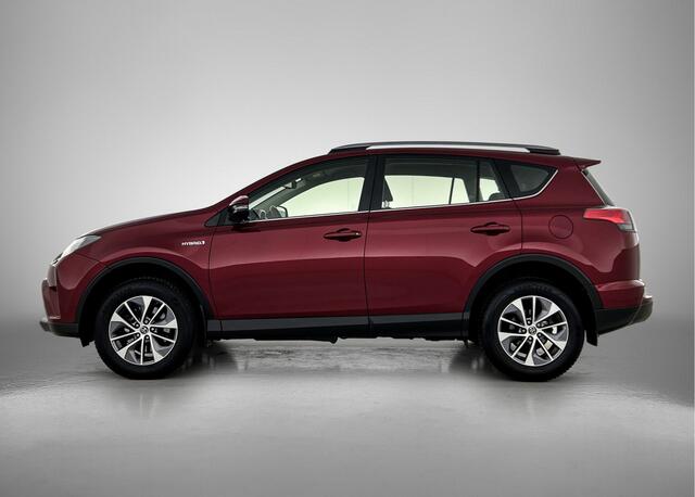 Toyota RAV4 2.5 Hybrid AWD Energy | 1.650 KG Trekgewicht | Stoelverwarming | Cruise Control | Camera |