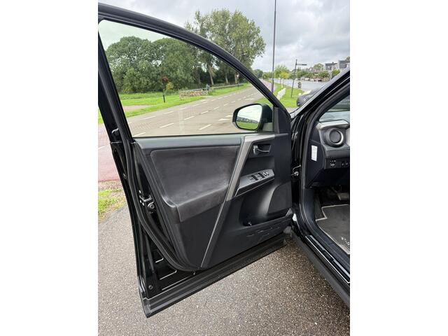 Toyota RAV4 2.5 Hybrid AWD Dynamic bj2018/achteruitrijcamera/elektrische kofferklep