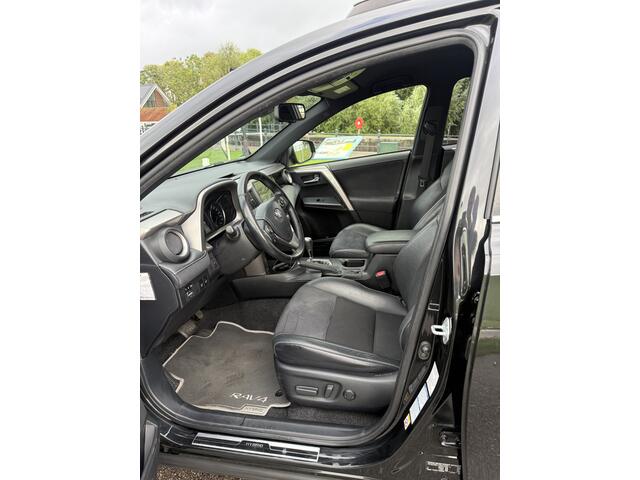 Toyota RAV4 2.5 Hybrid AWD Dynamic bj2018/achteruitrijcamera/elektrische kofferklep