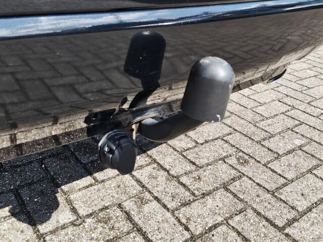 Toyota RAV4 2.5 Plug-In Hybrid Style | Trekhaak | JBL | 360 Camera | Sensoren v/a