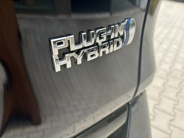 Toyota RAV4 2.5 Pl.Hyb. Bi-Tone+ | Stoelvent. en verw. | Trekhaak | JBL