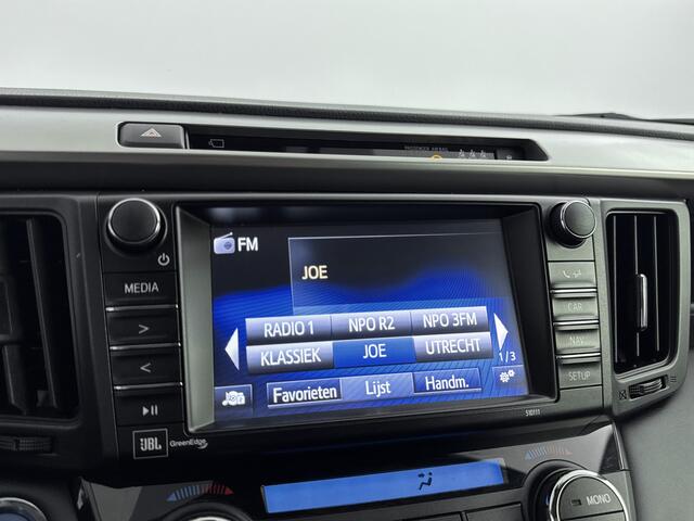 Toyota RAV4 2.5 Hybrid AWD Executive | Trekhaak - 1650KG Trekgewicht | Dodehoek detectie | 360 Camera | Stoelverwarming | Parkeersensoren voor+achter | Elektrische achterklep | elektrisch verstelbare stoel |