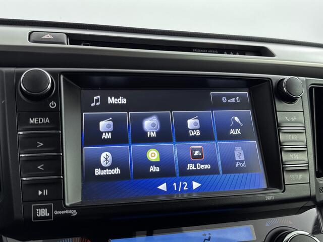 Toyota RAV4 2.5 Hybrid AWD Executive | Trekhaak - 1650KG Trekgewicht | Dodehoek detectie | 360 Camera | Stoelverwarming | Parkeersensoren voor+achter | Elektrische achterklep | elektrisch verstelbare stoel |
