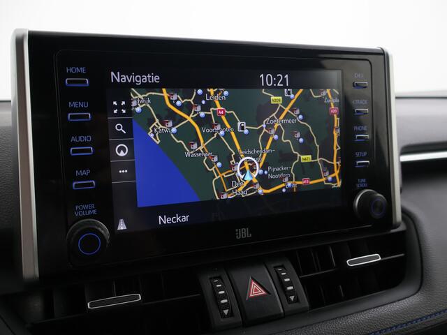 Toyota RAV4 2.5 Hybrid AWD Bi-Tone Innovation Pack I Panoramisch schuif-kanteldak I 360 graden camera I Digitale binnenspiegel I Trekhaak - 1650 KG trekgewicht | JBL | Dodehoek detectie | Navigatie | Apple CarPlay/Android Auto |