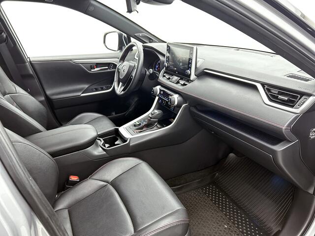 Toyota RAV4 2.5 Plug-in Hybrid AWD Bi-Tone Plus | Trekhaak afneembaar - 1500KG trekgewicht | 360 camera + binnenspiegel | Stoel+stuurverwarming | Stoelventilatie | Dodehoek detectie | Parkeersensoren voor+achter | Elektrische achterklep |
