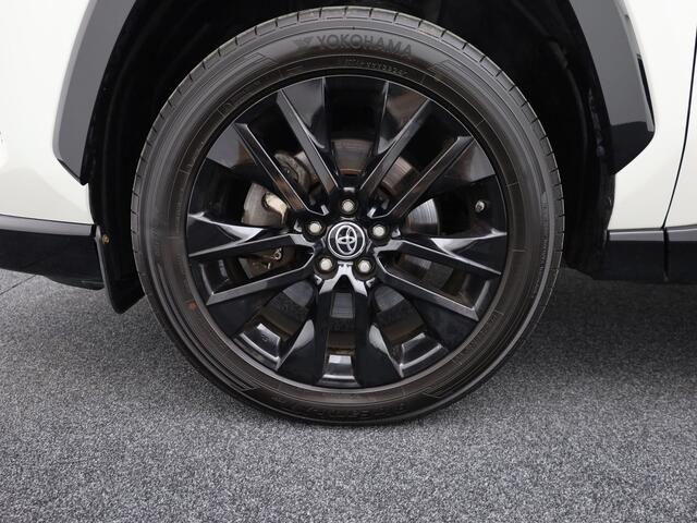 Toyota RAV4 2.5 Hybrid Bi-Tone | NL Auto | Panodak | Elek. Stoelen | 360 Camera | Apple Carplay/ Android | Bi-Tone | Prijs Rijklaar !!