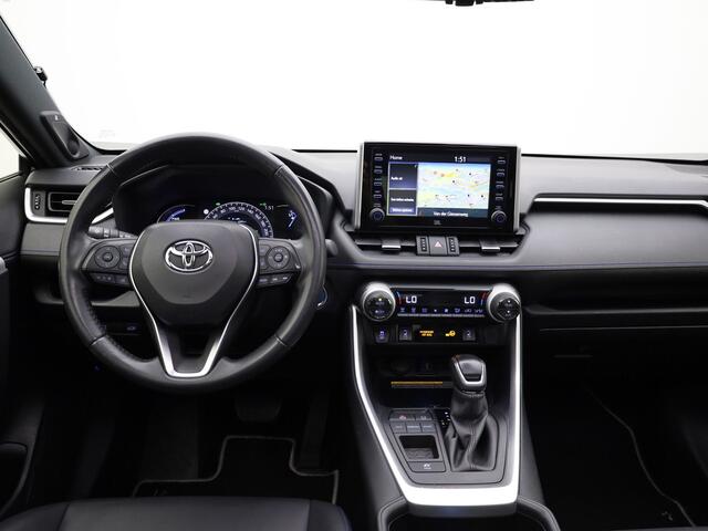 Toyota RAV4 2.5 Hybrid Bi-Tone | NL Auto | Panodak | Elek. Stoelen | 360 Camera | Apple Carplay/ Android | Bi-Tone | Prijs Rijklaar !!