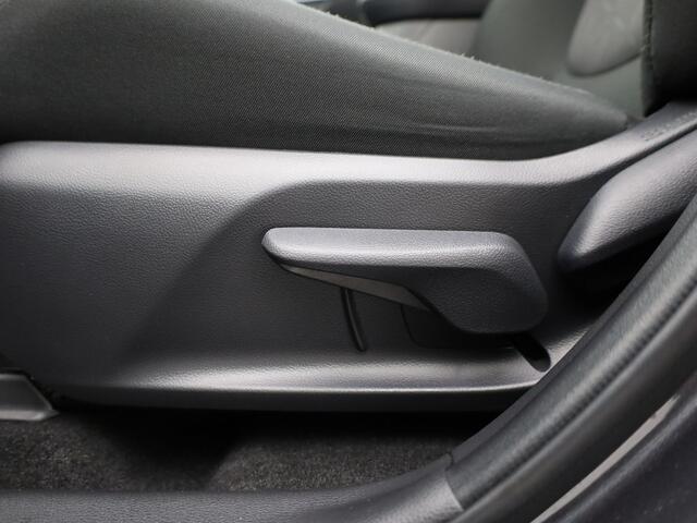 Toyota RAV4 2.5 Hybrid | Trekhaak | Bearlock | Navi | Apple Carplay / Android | Elek. Klep | Prijs Rijklaar !!