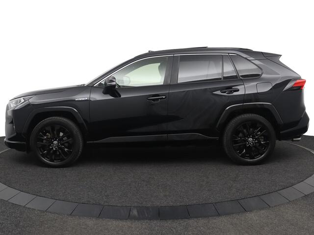 Toyota RAV4 2.5 Hybrid Black Edition | Stoelverwarming | Parkeersensoren V+A | Apple Carplay & Andriod Auto |