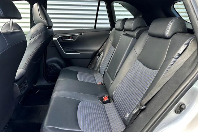 Toyota RAV4 2.5 Hybrid AWD Bi-Tone Panoram / 360Gr. Camera