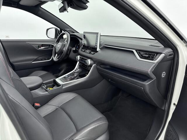 Toyota RAV4 2.5 Plug-in Hybrid AWD Bi-Tone Plus | BTW | Schuif/kantel panoramadak | JBL | 360 Camera + camera binnenspiegel | Stoelventilatie | stoel+stuurverwarming | Memory Seat | Dodehoek detectie | Navigatie | Apple CarPlay/Android Aut
