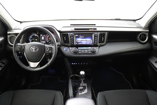 Toyota RAV4 2.5 Hybrid AWD Style Limited | Aanhangwagen geremd 1650 KG | Stoel verwarming | Stuurverwarming | Navigatie | Trekhaak | parkeersensor voor en achter |