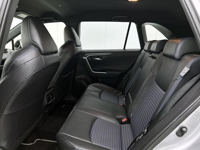 Toyota RAV4 2.5 Hybrid AWD Bi-Tone | Apple CarPlay | Android Auto |