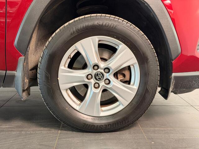 Toyota RAV4 2.5 Hybrid AWD Active | Trekhaak afneembaar | Parkeersensoren achter | Stoelverwarming | Apple Carplay |
