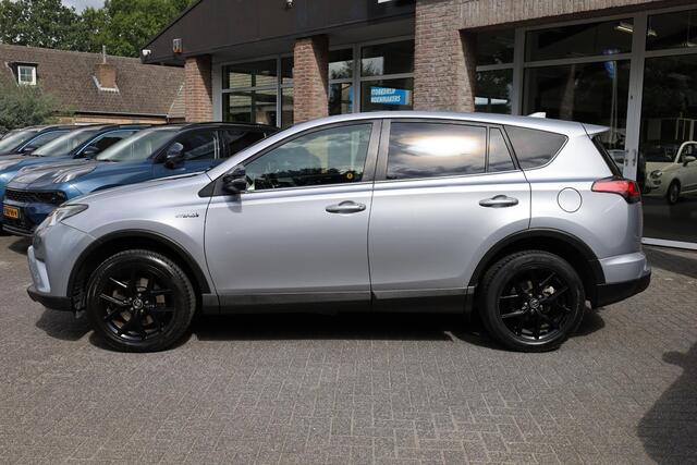 Toyota RAV4 2.5 Hybrid AWD Style BEARLOCK TREKHAAK CAMERA ZWARTE-HEMEL CRUISE NAV CLIMA 2XPDC 18''LMV ALL-SEASON