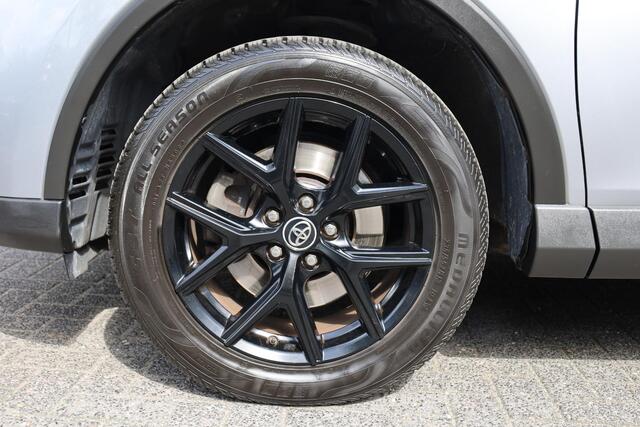 Toyota RAV4 2.5 Hybrid AWD Style BEARLOCK TREKHAAK CAMERA ZWARTE-HEMEL CRUISE NAV CLIMA 2XPDC 18''LMV ALL-SEASON