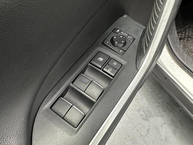 Toyota RAV4 2.5 Hybrid AWD Executive NL Auto, + Panorama schuif/kanteldak, Trekhaak, Dealeronderhouden, 1650 KM trekgewicht