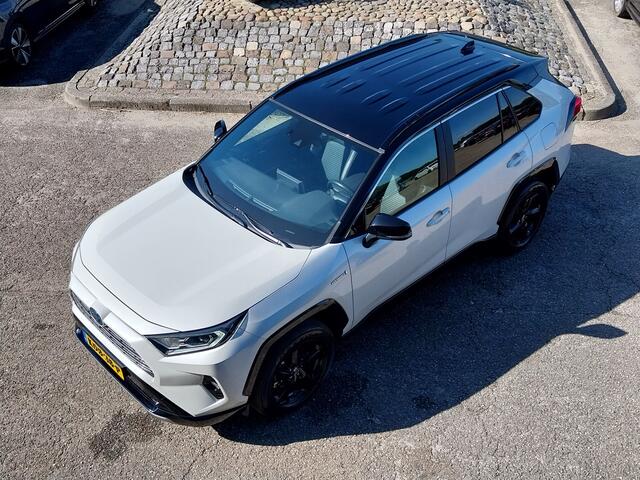 Toyota RAV4 2.5 Hybrid AWD Bi-Tone ADAPT CRUISE CAMERA HALF LEER LED NAVI ECC 18 INCH