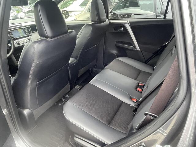 Toyota RAV4 2.5 Hybrid AWD Style All seasonbanden-Trekhaak