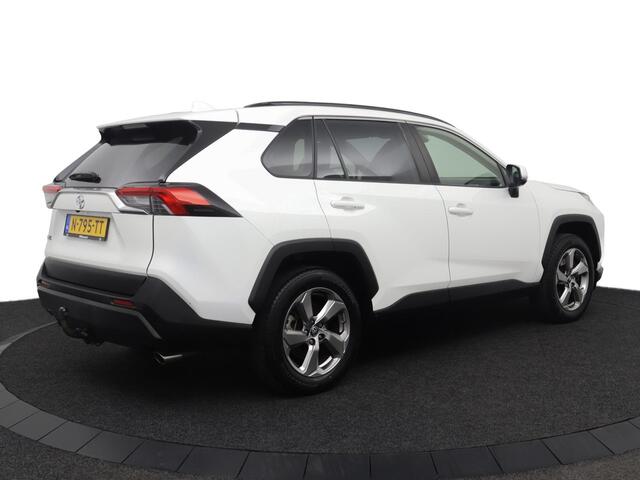 Toyota RAV4 2.0 VVT-iE Style | Lederen bekleding | Stoelverwarming | Trekhaak | 2000 kg trekgewicht |