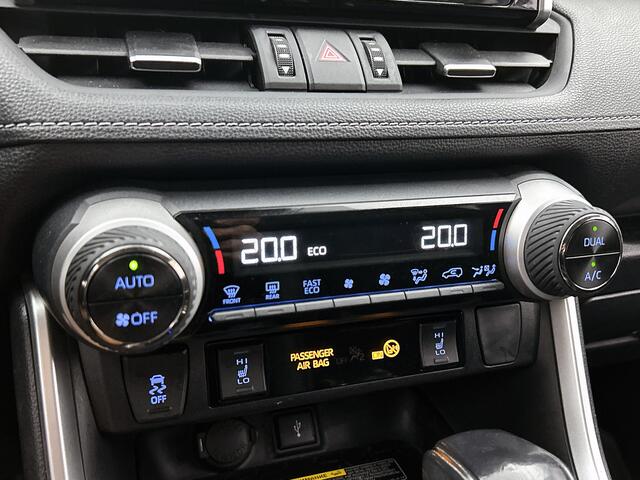 Toyota RAV4 2.5 Hybrid AWD Business | Trekhaak | Winter Pack |