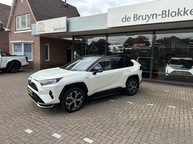 Toyota RAV4 2.5 Plug-in Hybrid AWD Bi-Tone Plus trekhaak / panoramadak / 360 monitor / stuurverwarming / JBL-audio / meest complete uitvoering / 10 jaar Toyota garantie-programma / Toyota pechhulppas / rijklaarprijs incl. garantie en onderhoud