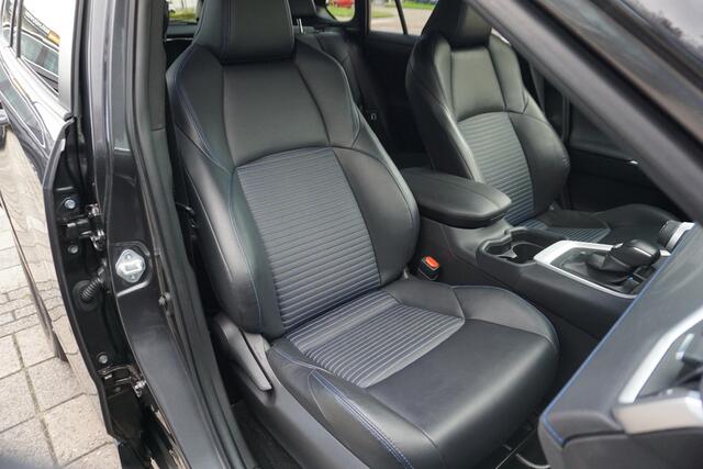 Toyota RAV4 2.5 Hybrid Bi-Tone | Trekhaak